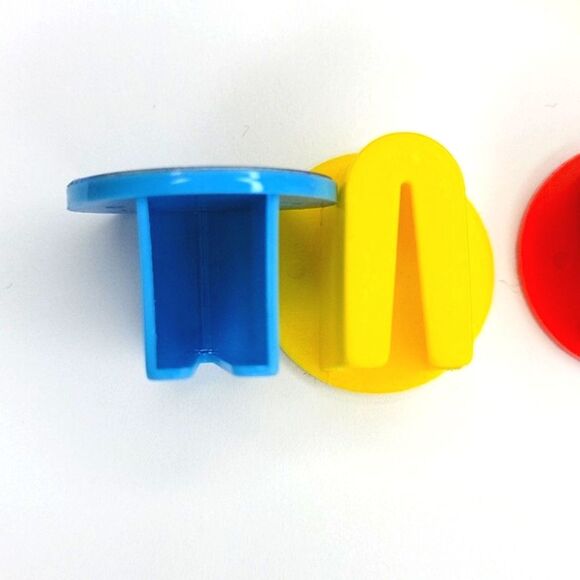 NWOT 6 Toothbrush Covers Barbie Blippi Hot Wheels Children's Hologram - Picture 7 of 8